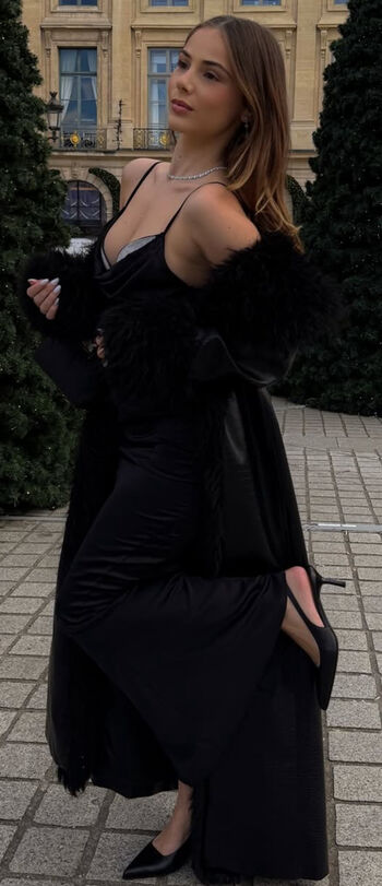 Full leaked Romane bertrand private onlyfans photo
