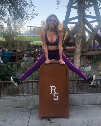 Roxy Striar