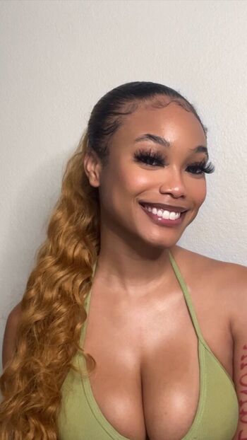Full leaked Samone private onlyfans photo