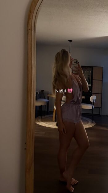 Full leaked Scarlet aviram private onlyfans photo