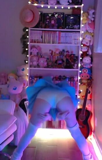 Full leaked Skymi chan private onlyfans photo