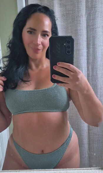 Full leaked Theanniepotts private onlyfans photo