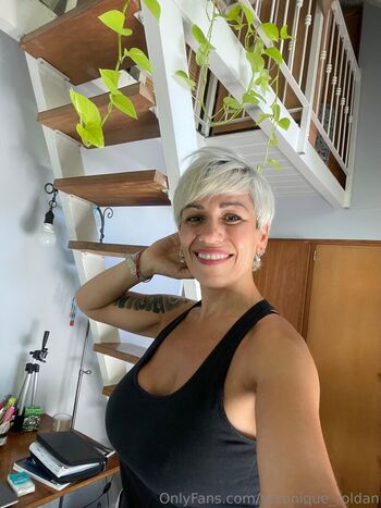 Full leaked Veronique private onlyfans photo