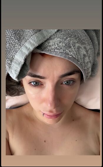 Full leaked Vibezgizem private onlyfans photo