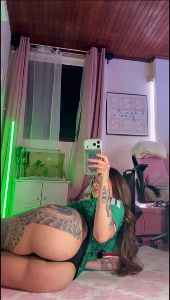 Full leaked Watermelon private onlyfans photo