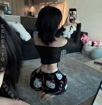 Full leaked Wuvkyu private onlyfans photo