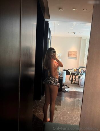 Full leaked Xopha private onlyfans photo